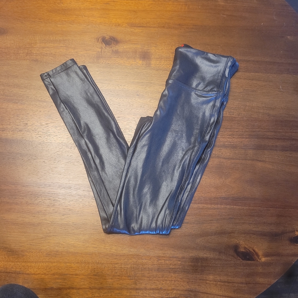 Faux leather leggings